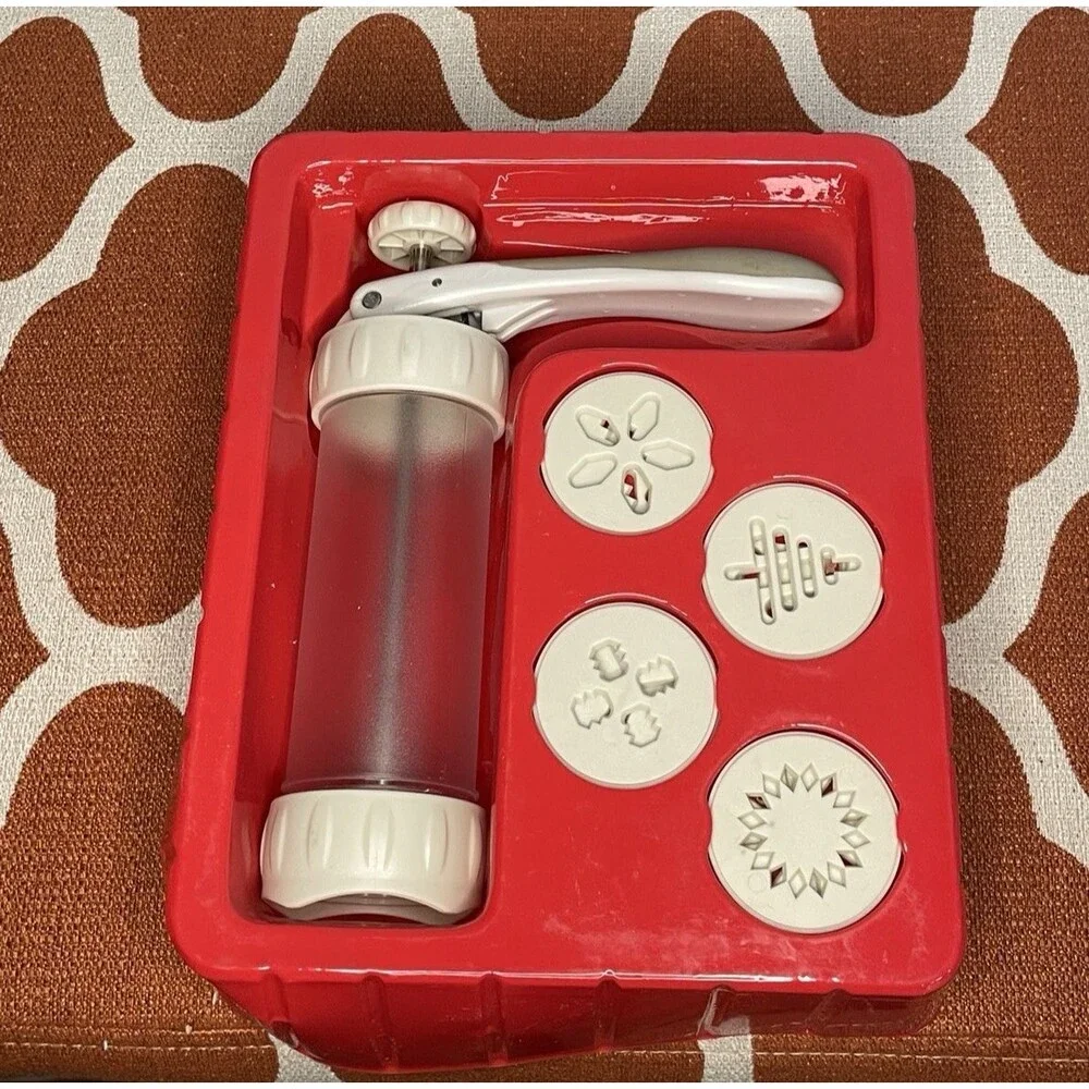 Wilton Cookie Max Cookie Press And Dessert Decorator 12 Disc With Box